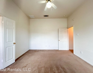 3801 Lone Oak Dr. - Photo Thumbnail 8