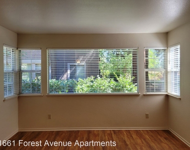 1661 Forest Avenue - Photo Thumbnail 6