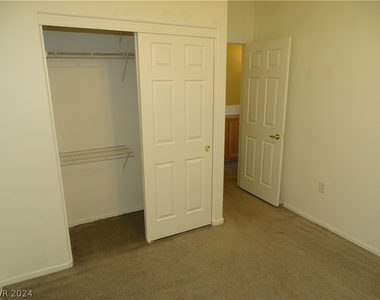 6329 Sandy Ridge Street - Photo Thumbnail 21