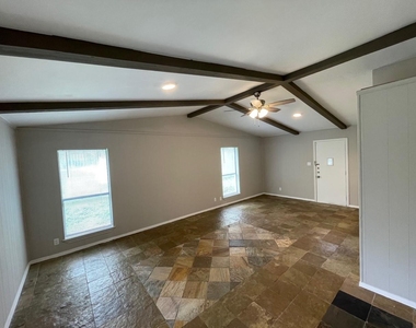 9206 Quail Rock Cir - Photo Thumbnail 23