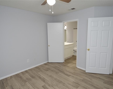 8722 Mallard Reserve Drive - Photo Thumbnail 25