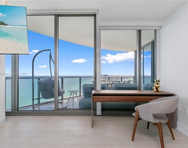 15701 Collins Ave - Photo Thumbnail 24