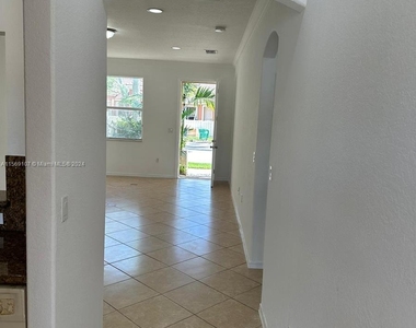 11054 Sw 237 Ln - Photo Thumbnail 13