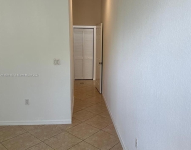 11054 Sw 237 Ln - Photo Thumbnail 4