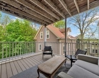 97 Hillside Street - Photo Thumbnail 15