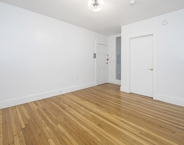 473 Beacon St - Photo Thumbnail 14