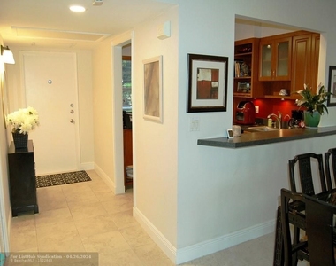 575 Oaks Lane - Photo Thumbnail 8