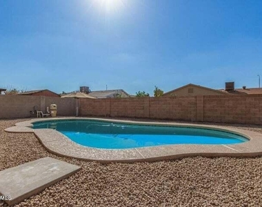 6509 W Palo Verde Avenue - Photo Thumbnail 33