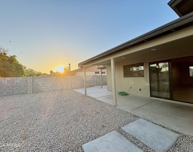 6509 W Palo Verde Avenue - Photo Thumbnail 38