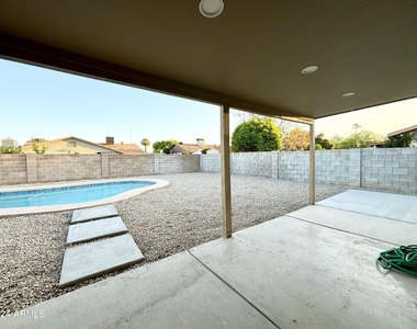 6509 W Palo Verde Avenue - Photo Thumbnail 32