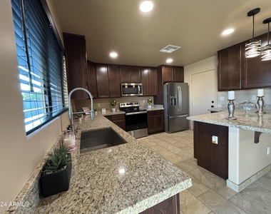 6509 W Palo Verde Avenue - Photo Thumbnail 11