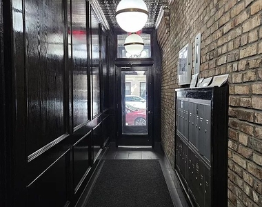 307 Mott Street - Photo Thumbnail 5