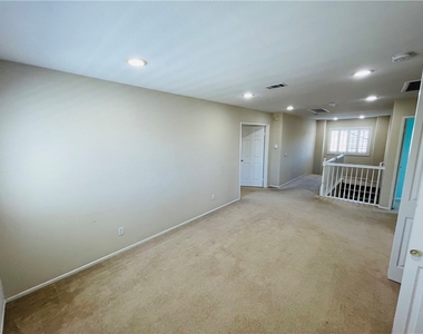 27530 Sierra Madre Drive - Photo Thumbnail 35