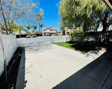 27530 Sierra Madre Drive - Photo Thumbnail 63