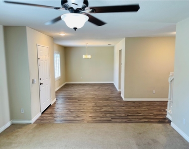 27530 Sierra Madre Drive - Photo Thumbnail 12