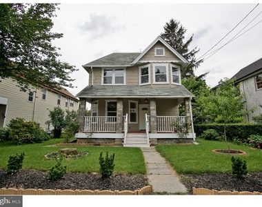 62 Waterloo Ave - Photo Thumbnail 0