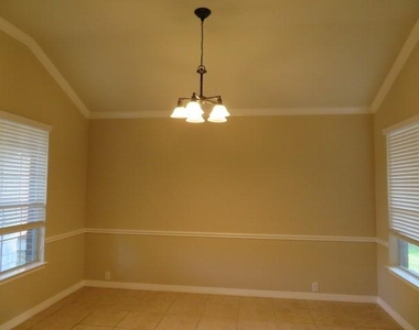 2602 Pittsford Street - Photo Thumbnail 4