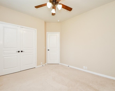 2602 Pittsford Street - Photo Thumbnail 26