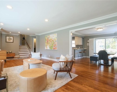 221 Mamaroneck Road - Photo Thumbnail 4