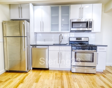 23-15 Astoria Boulevard - Photo Thumbnail 12