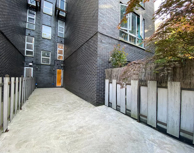 225 Maujer Street - Photo Thumbnail 11