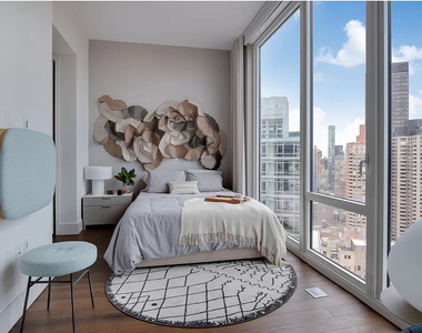 222 East 44th Street - Photo Thumbnail 8