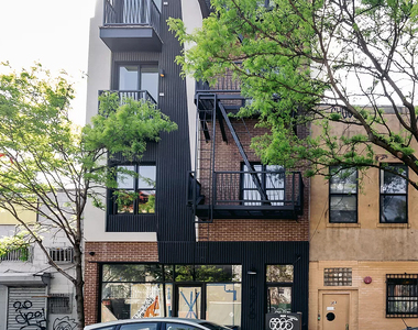 376 Bedford Avenue - Photo Thumbnail 18