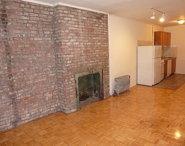 529 East 13th Street - Photo Thumbnail 2