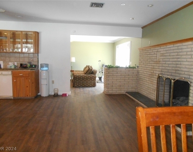 1301 Winwood Street - Photo Thumbnail 27