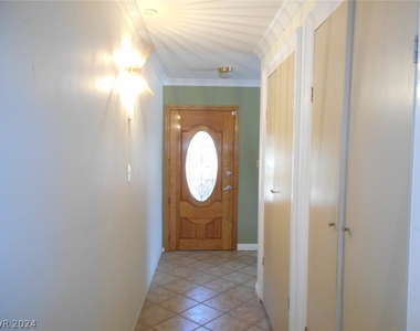 1301 Winwood Street - Photo Thumbnail 24