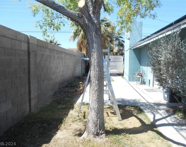 1301 Winwood Street - Photo Thumbnail 1