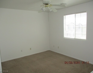 7937 Crimson Point Street - Photo Thumbnail 7