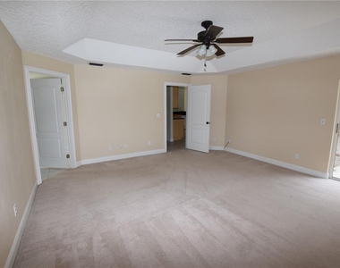 12649 Lake Ridge Circle - Photo Thumbnail 25