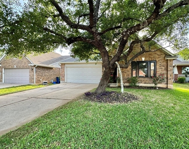 1313 Horseshoe Ranch Dr - Photo Thumbnail 3