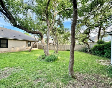 1313 Horseshoe Ranch Dr - Photo Thumbnail 38