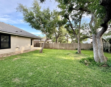 1313 Horseshoe Ranch Dr - Photo Thumbnail 34