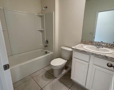 1811 Post Oak Drive - Photo Thumbnail 6