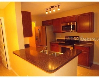 2101 Cascades Boulevard - Photo Thumbnail 7