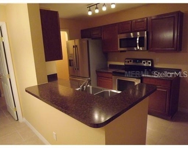 2101 Cascades Boulevard - Photo Thumbnail 1