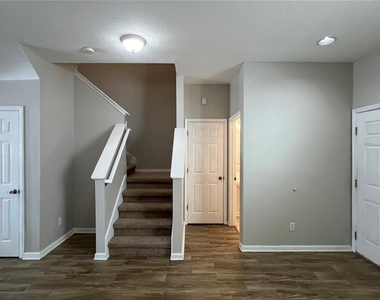 8528 Danforth Drive - Photo Thumbnail 10