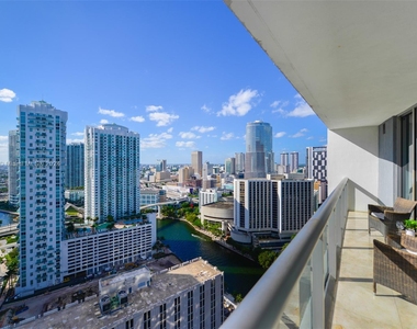 485 Brickell Ave - Photo Thumbnail 22