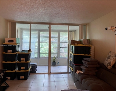 9440 Live Oak Pl - Photo Thumbnail 2