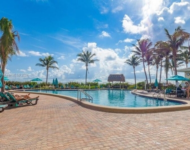 3901 S Ocean Dr - Photo Thumbnail 1