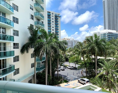 3901 S Ocean Dr - Photo Thumbnail 19