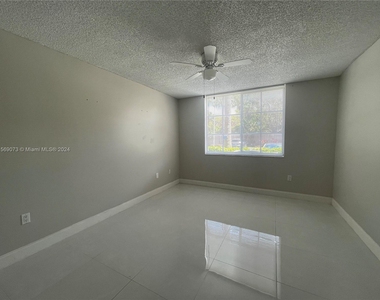 12178 Saint Andrews Pl - Photo Thumbnail 2