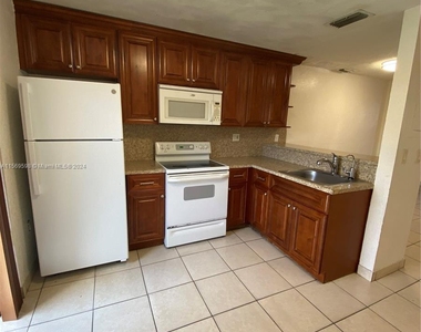 13250 Sw 58th Ter - Photo Thumbnail 4