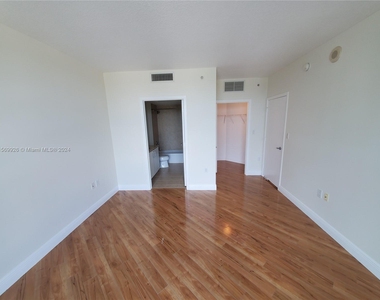 9066 Sw 73rd Ct - Photo Thumbnail 2