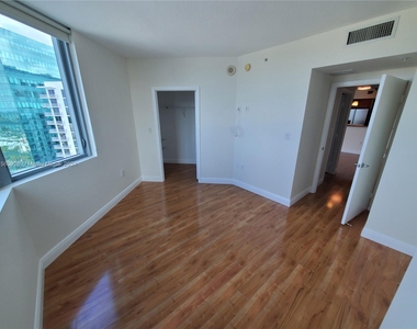 9066 Sw 73rd Ct - Photo Thumbnail 9