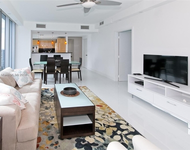 6799 Collins Ave - Photo Thumbnail 5