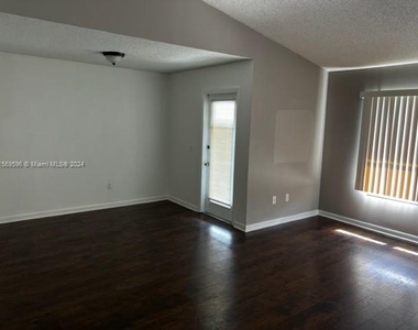 4361 W Mcnab Rd - Photo Thumbnail 8